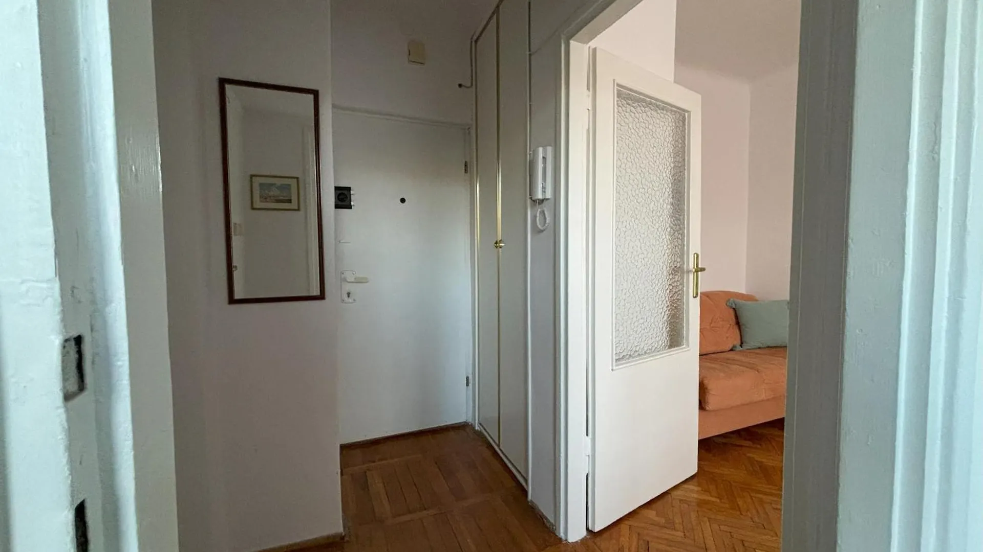 Apartament Wyzwolenia Warschau Apartment